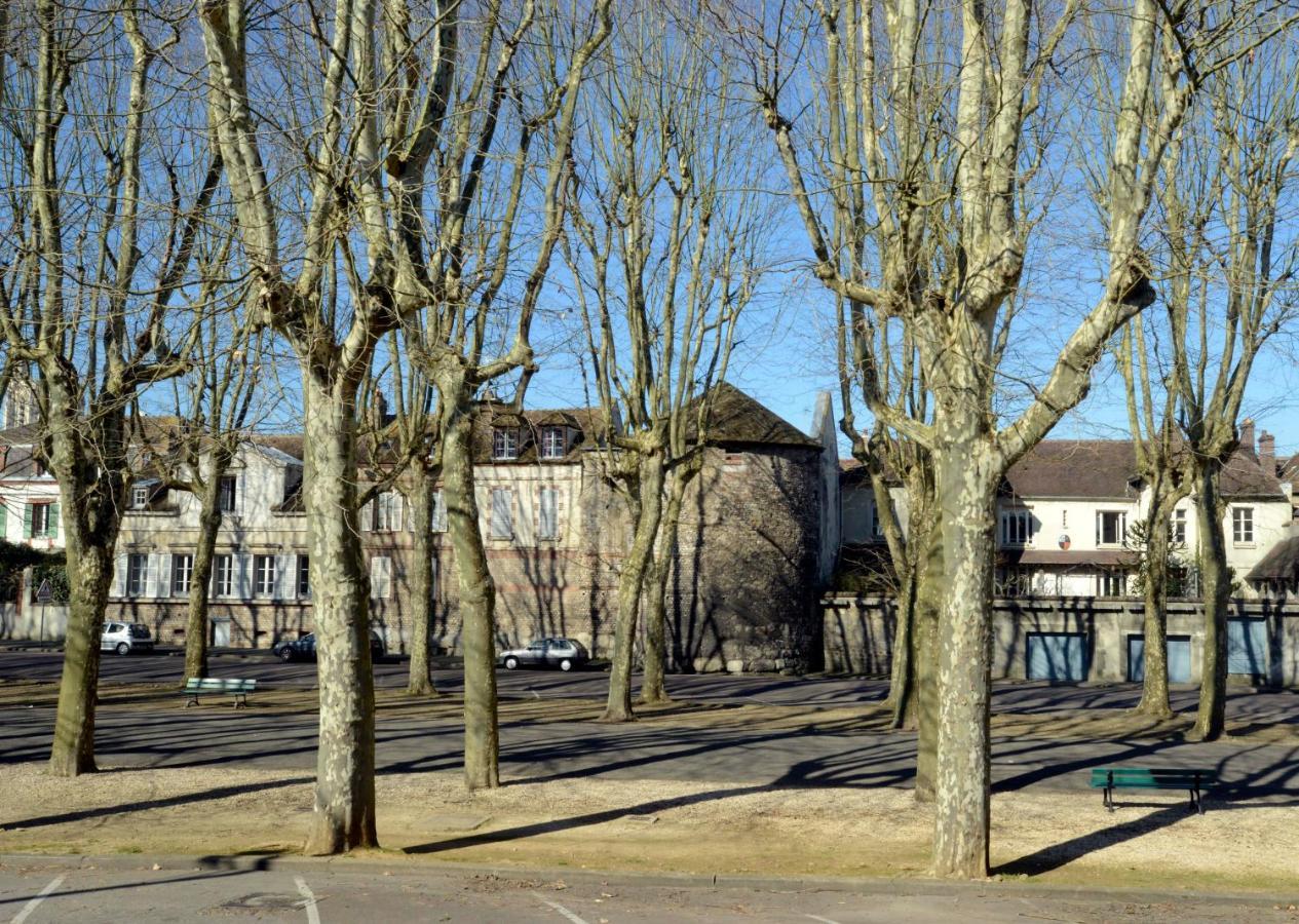 Chambres D'Hotes Vue Sur La Muraille De Sens Exterior foto